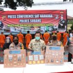 Pihak polres subang menangkap pengedar narkoba dan minuman keras, berkhahol