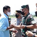 Danlantamal VIII Sambut Kedatangan Pangkoarmada II Laksda TNI Dr. Iwan Isnurwanto, S.H., M.A.P., M. Tr. (Han)