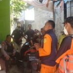 BASARNAS TERJUNKAN PERSONIL CARI BOCAH YANG TENGGELAM DI KALI CILIWUNG