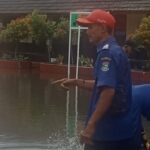 Kepala sekolah SDN Pakuhaji III kurang Asam, bahkan pihak Kecamatan pada datang tidak di lokasi banjir