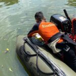 TIM SAR GABUNGAN CARI PEMUDA YANG TENGGELAM DI SETU PAMULANG