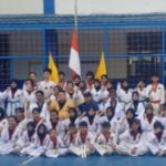 PERSIAPAN UNTUK TEST GERAKAN KENAIKAN SABUK PADA MURID OLAHRAGA TAEKWONDO YANG BERLANGSUNG DI SEKOLAH SMPN 32 KOTA TANGERANG