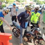 GERAKAN RAZIA KNALPOT BRONG, SATLANTAS POLRES METRO TANGERANG KOTA AMANKAN 81 MOTOR