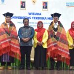 WUJUDKAN SDM UNGGUL,UT MEDAN DAN DINAS PENDIDIKAN SUMATERA UTARA TEKEN MOU DI ACARA WISUDA